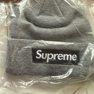 Supreme New Era Box Logo Beanie Gray NWT in bag